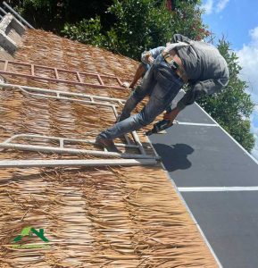 mái lá nhân tạo